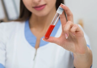 анализ крови — услуга эндокринолога на дому